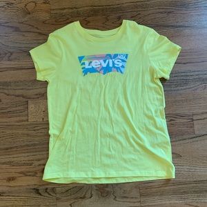 Levis T shirt